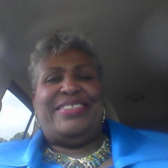 Meet your Posher, Shirley - Picture 1 of 1